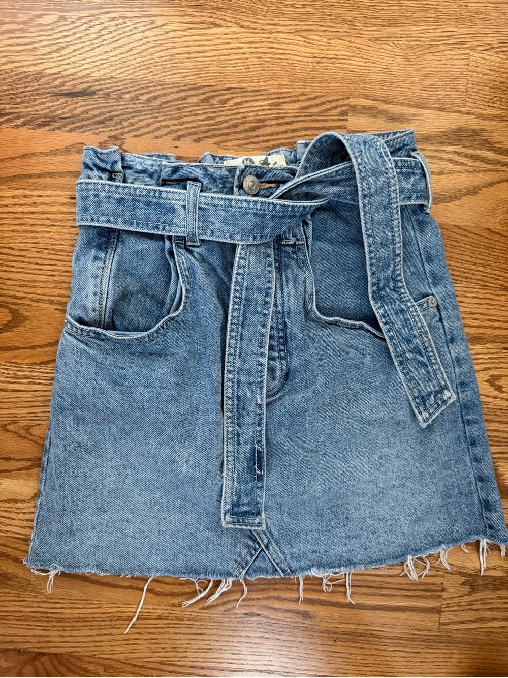 We The Free Light Blue Denim Paperbag Mini Skirt with Belt size 24